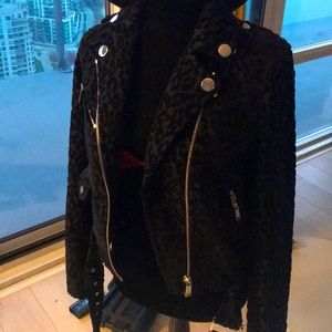 Velvet leopard print detailed moto jacket